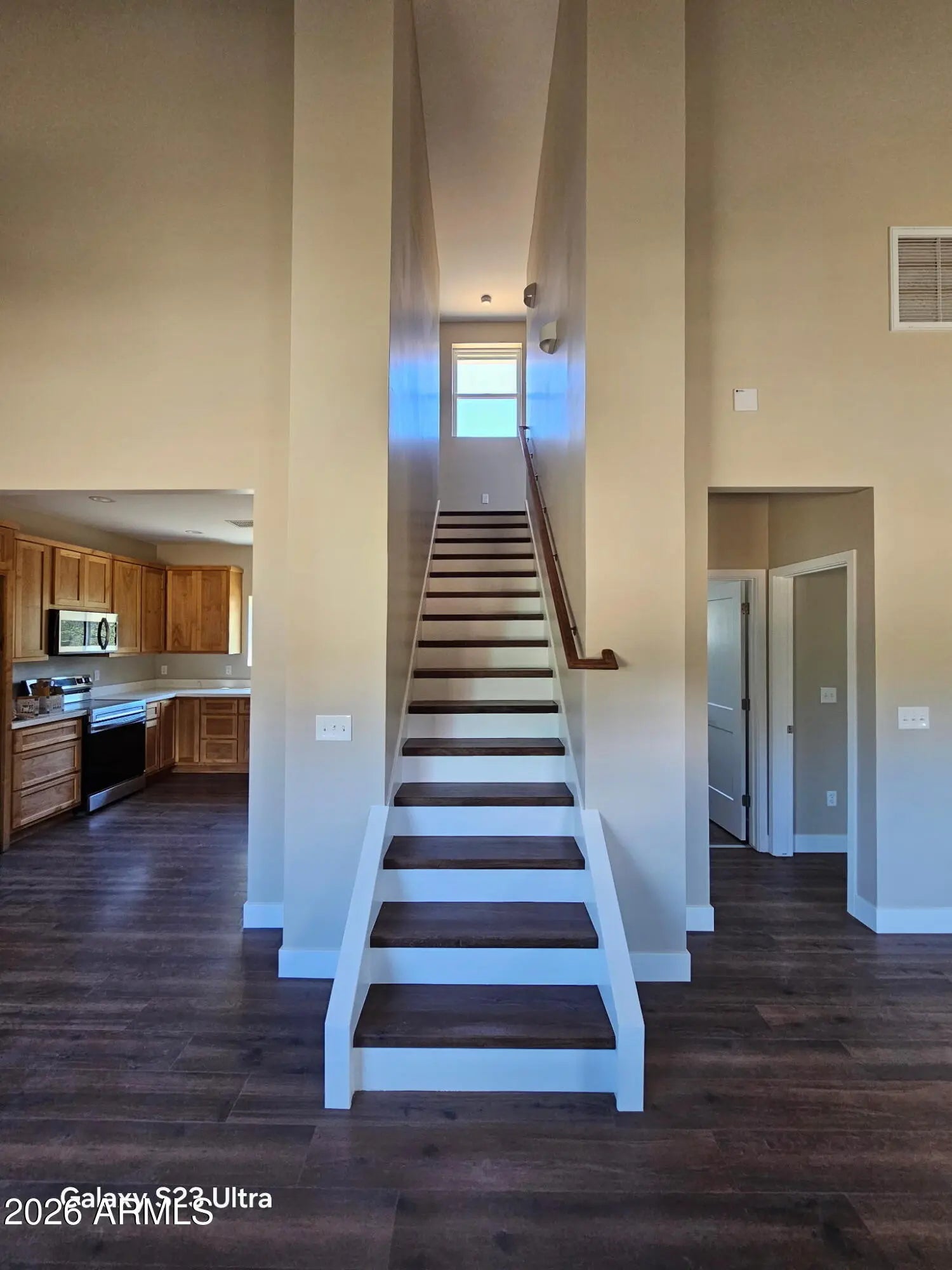 Photo of Listing #6856141