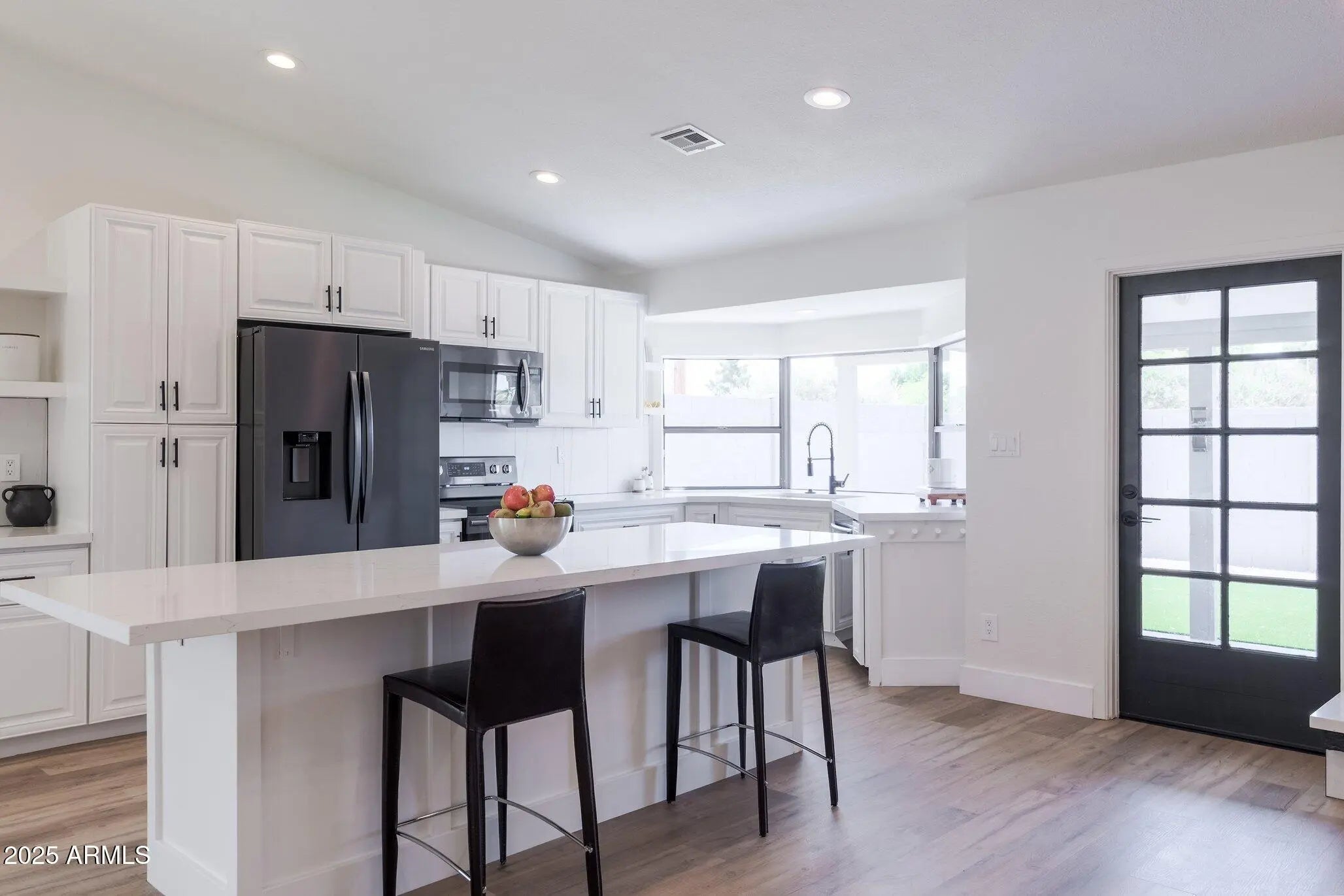 Photo of Listing #6872996