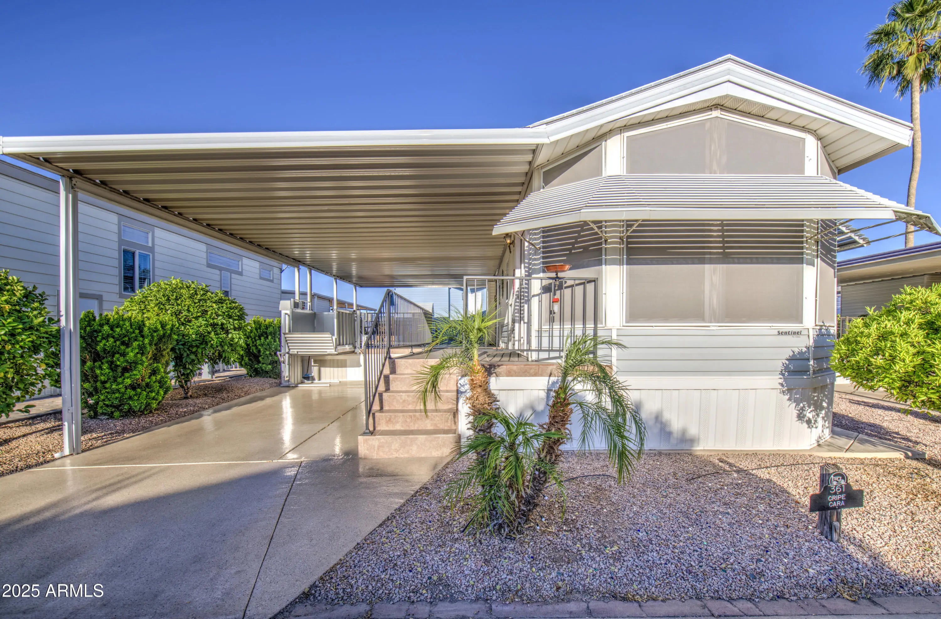 Photo of Listing #6856610