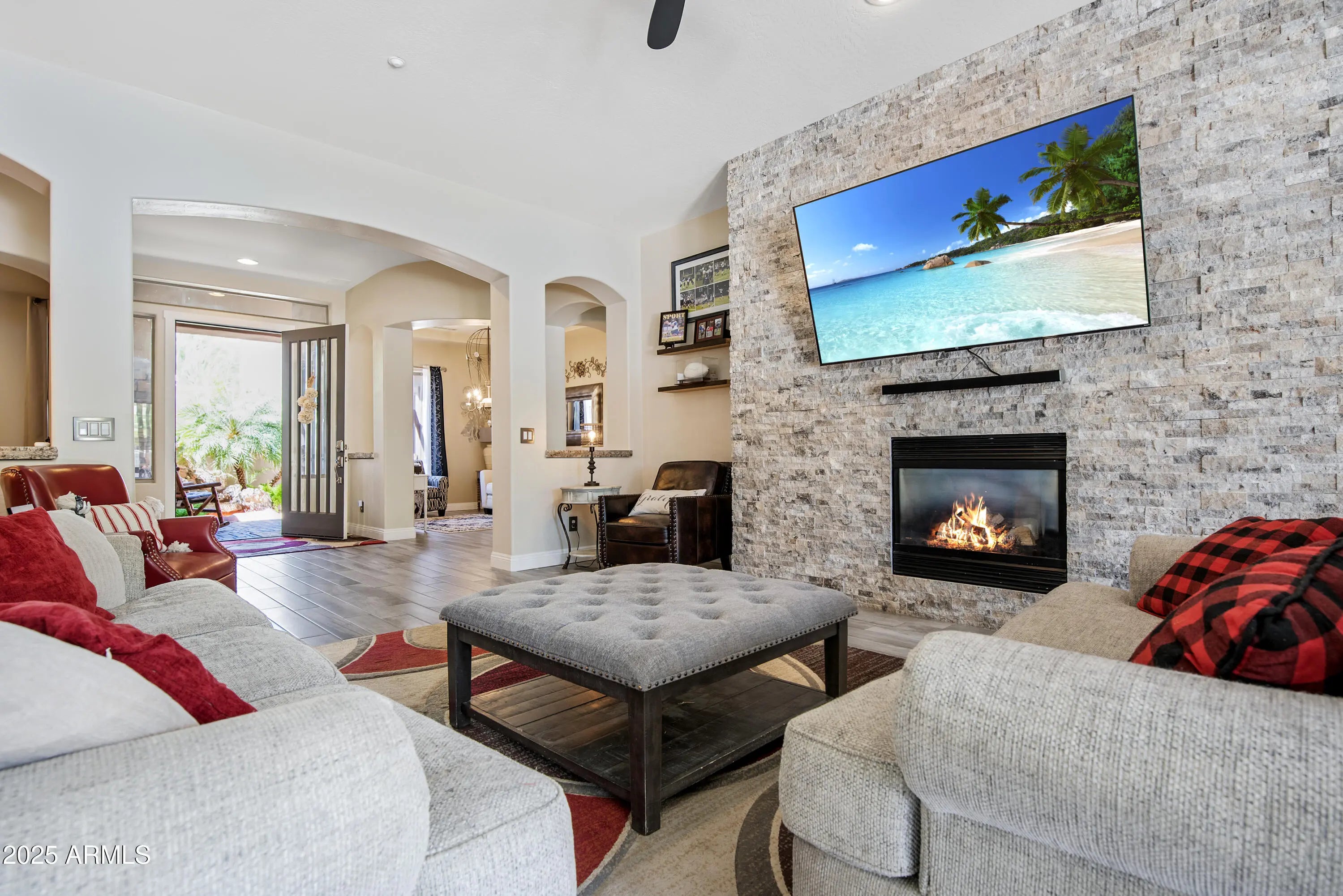 Photo of Listing #6856560