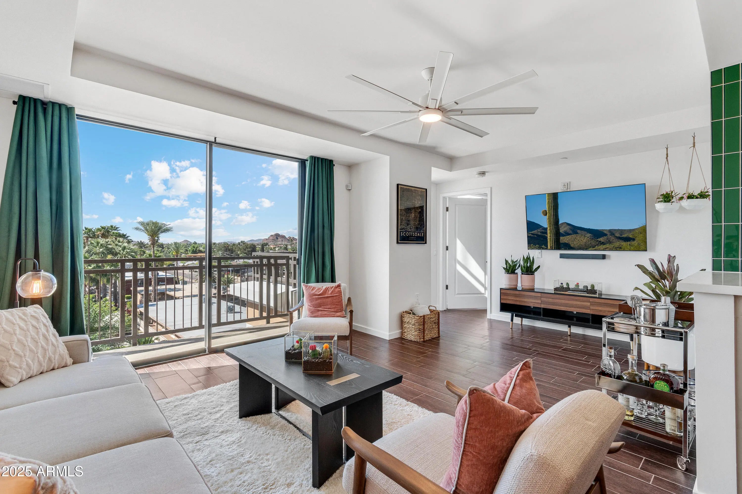 Photo of Listing #6856869