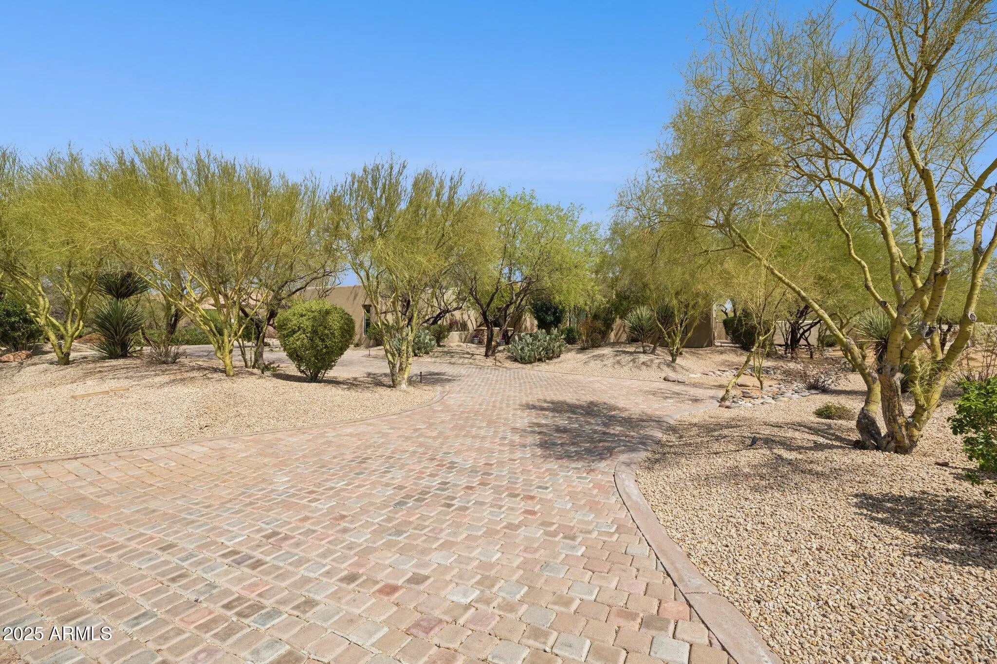 Photo of Listing #6857817