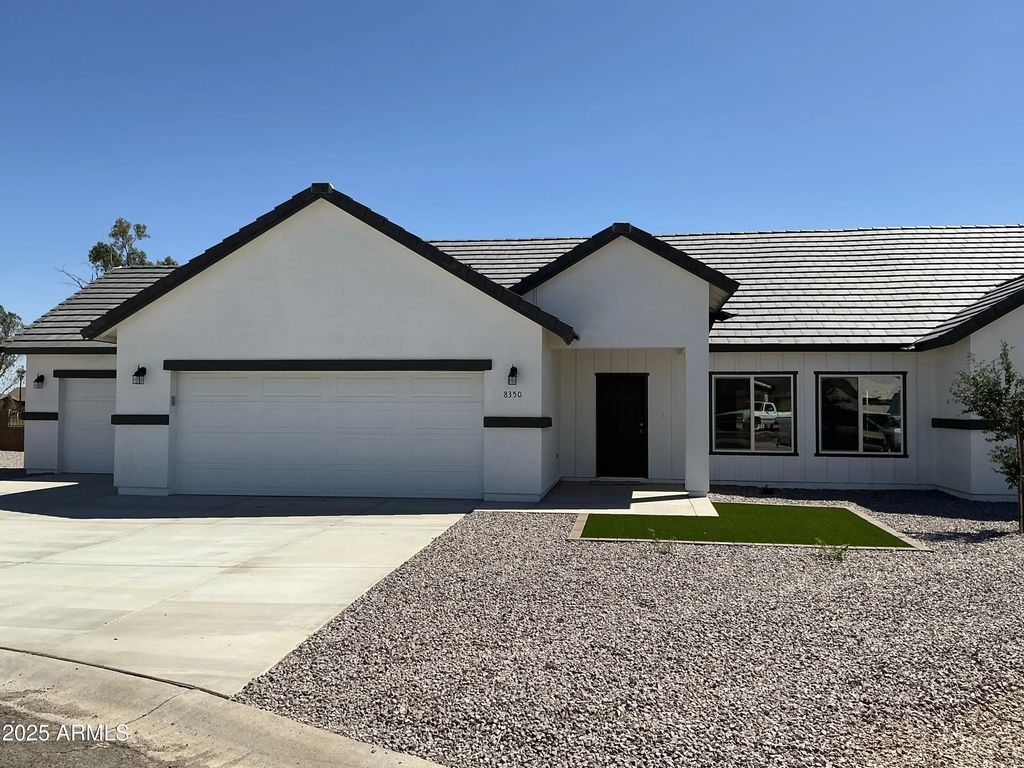 8350 W Encanto Lane, Arizona City