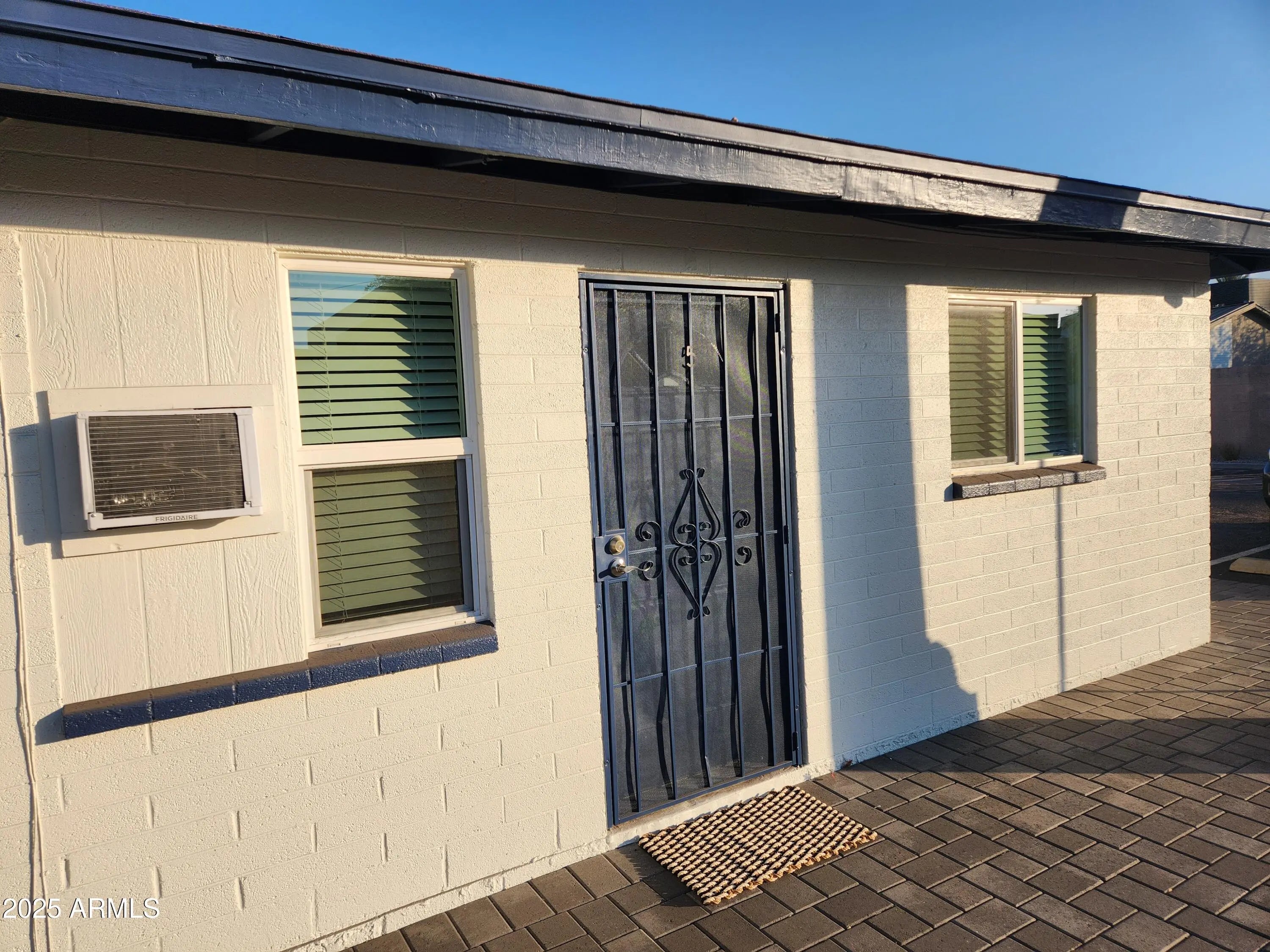 Photo of Listing #6857327