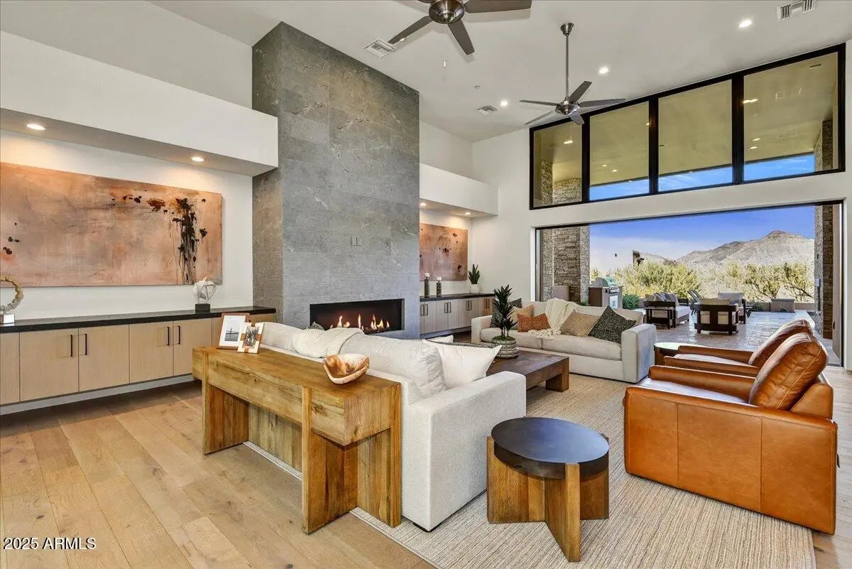 Photo of Listing #6876076