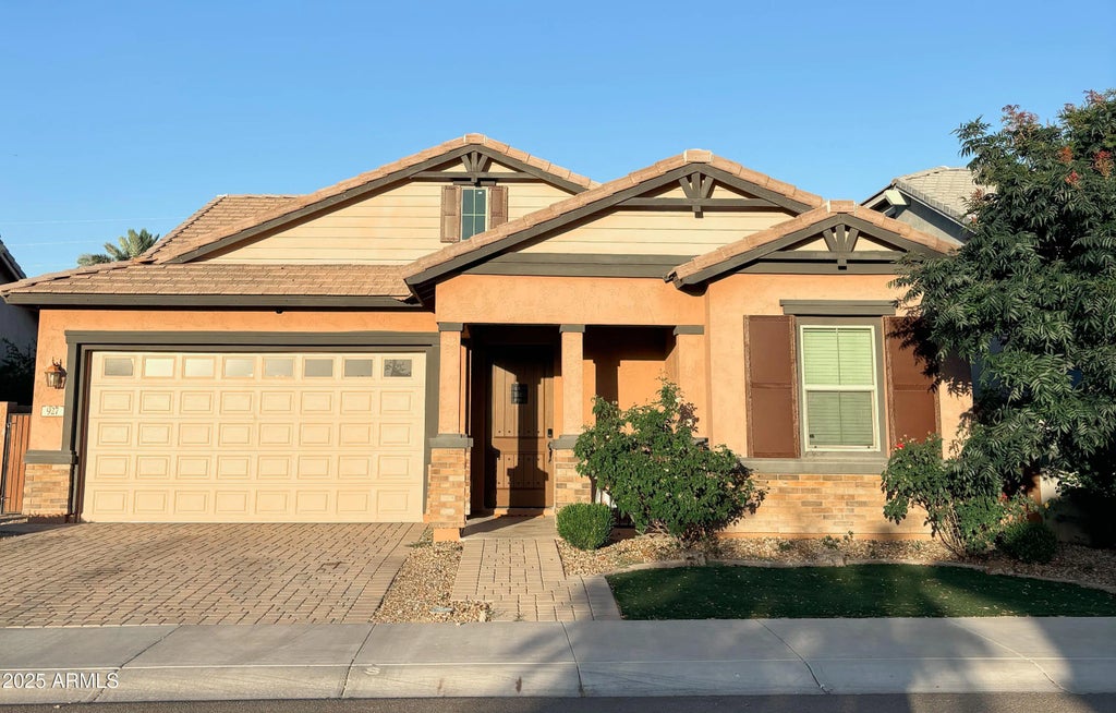 927 S Soho Lane S, Chandler