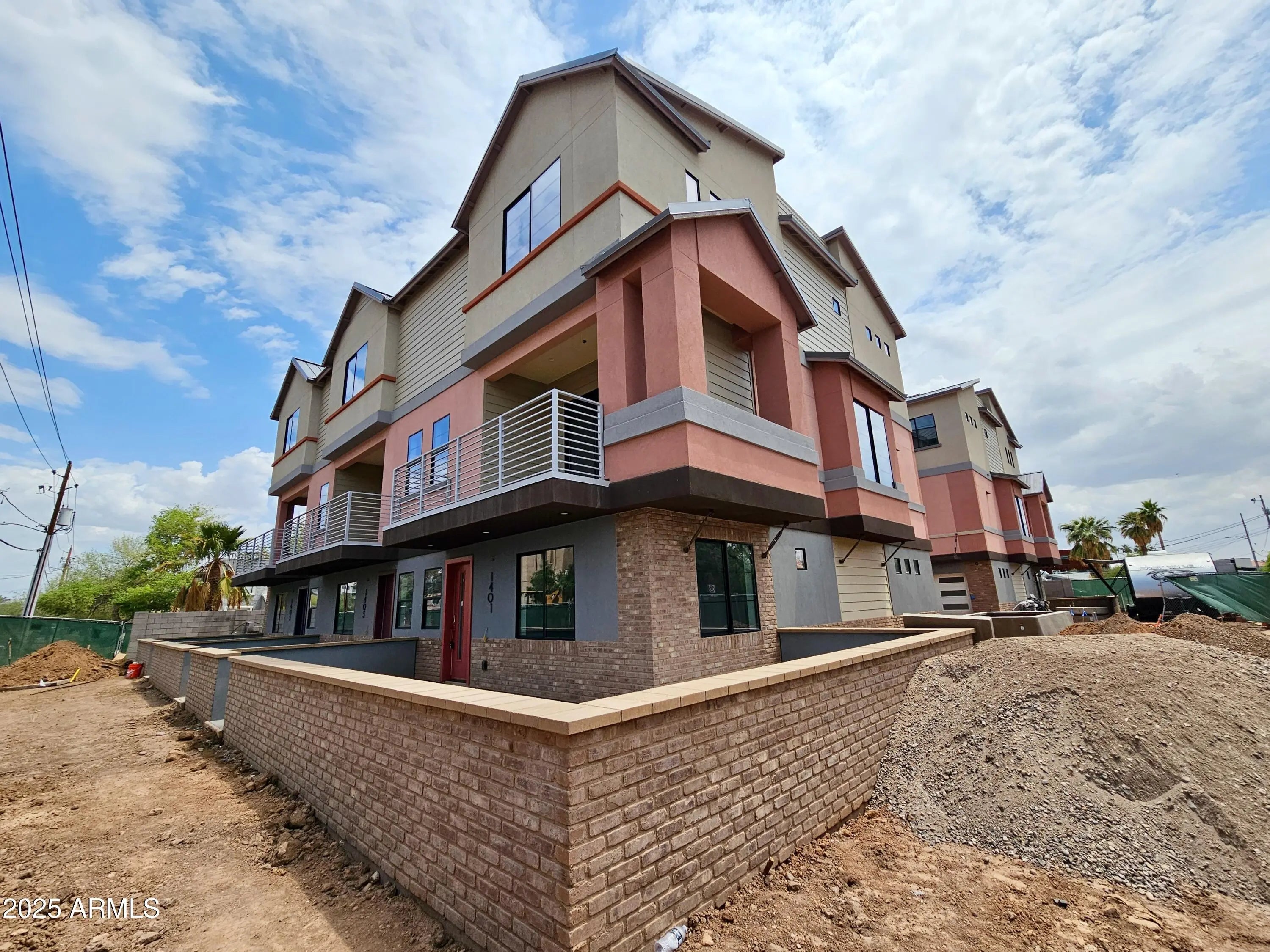 Photo of Listing #6865199