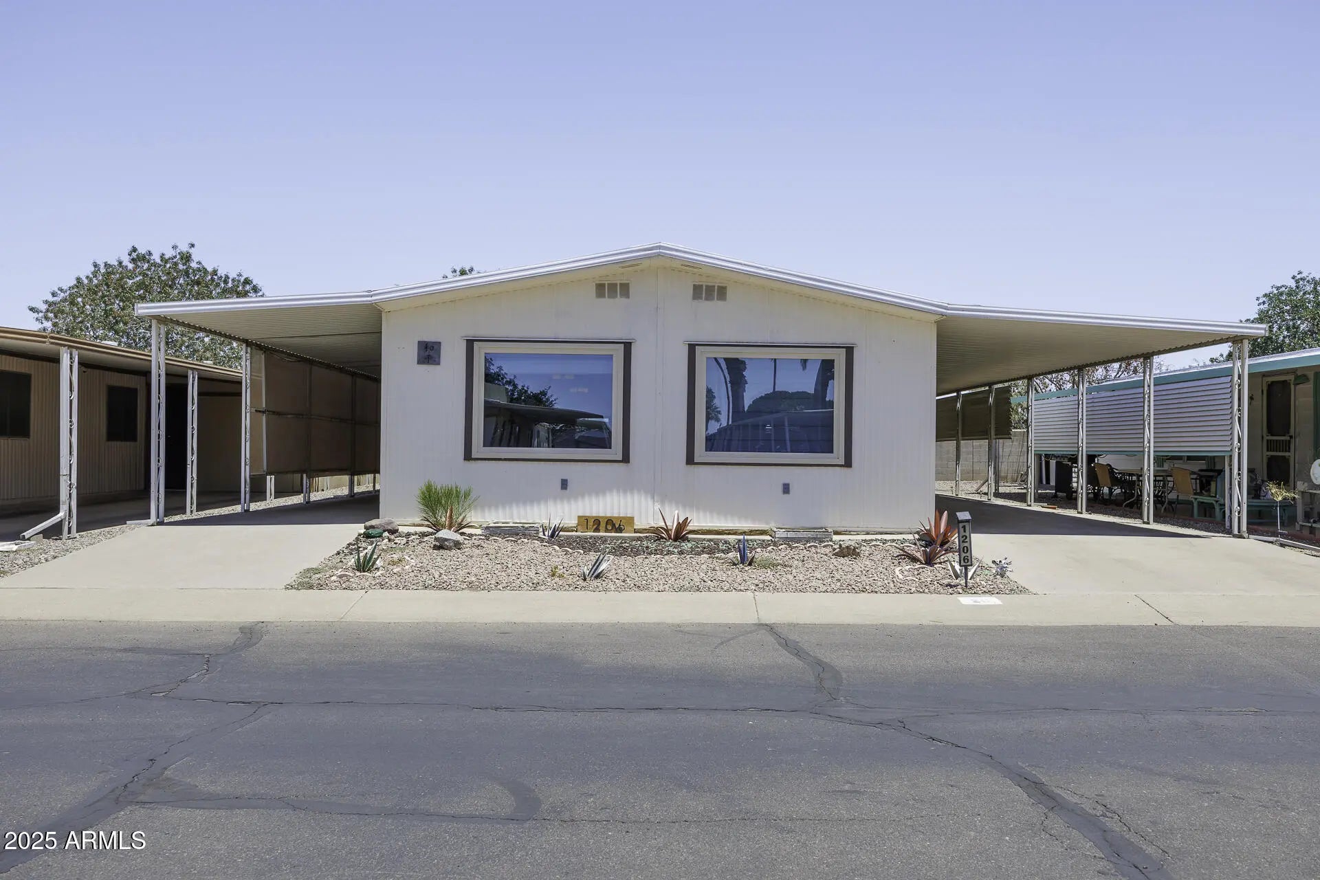 Photo of Listing #6881244