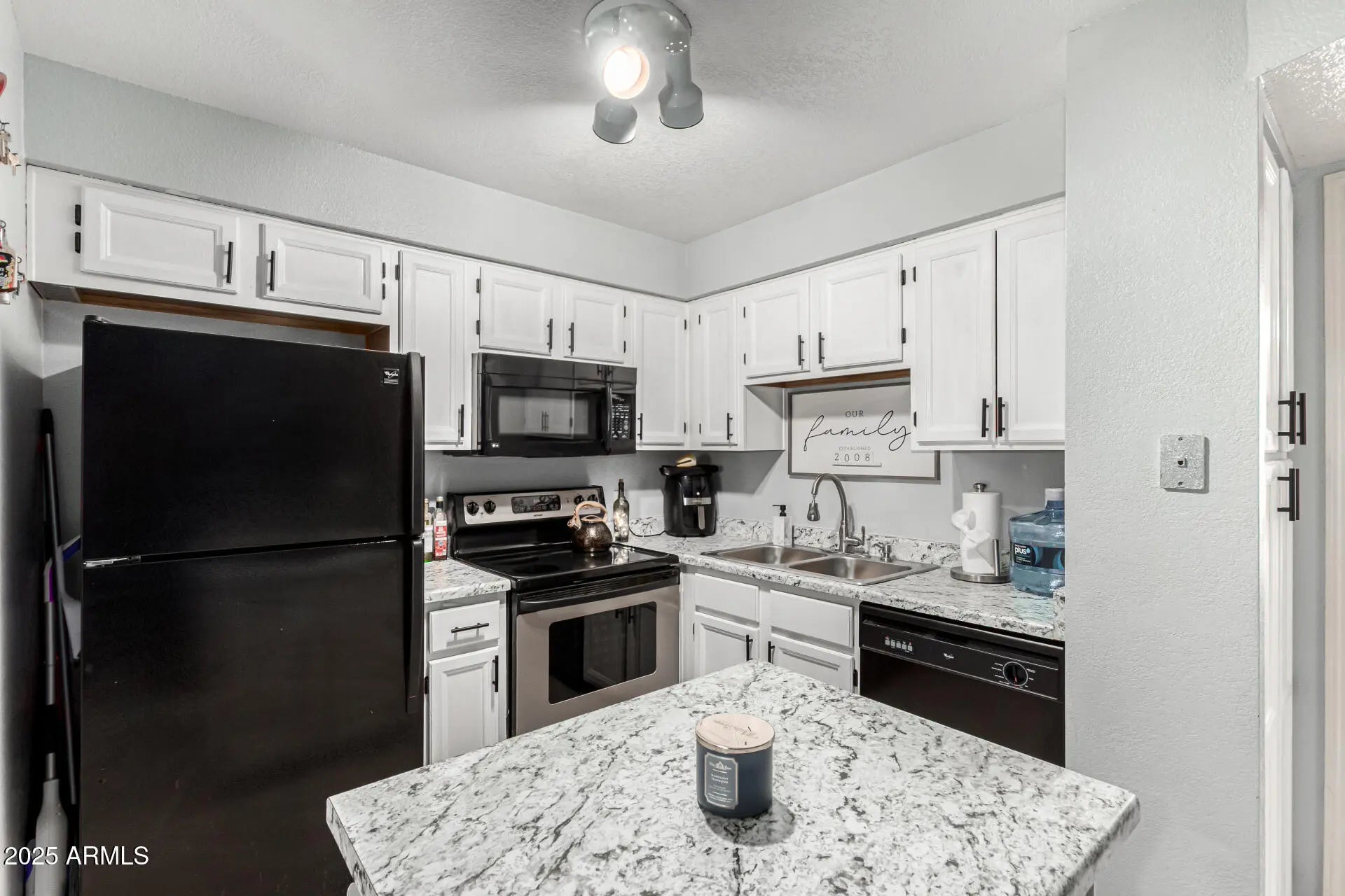 Photo of Listing #6859240