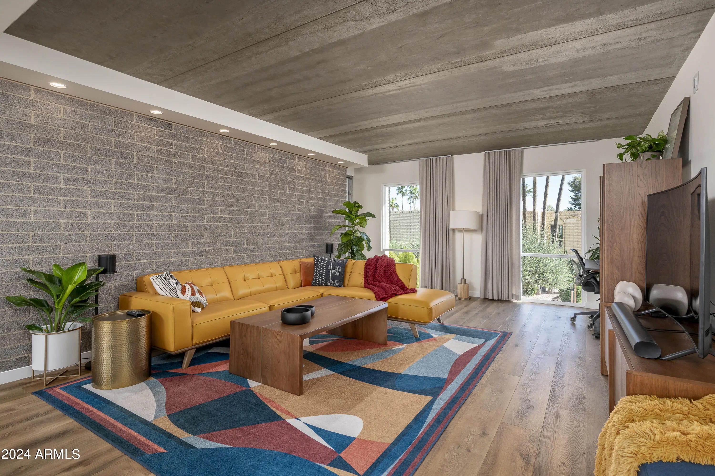 Photo of Listing #6859107