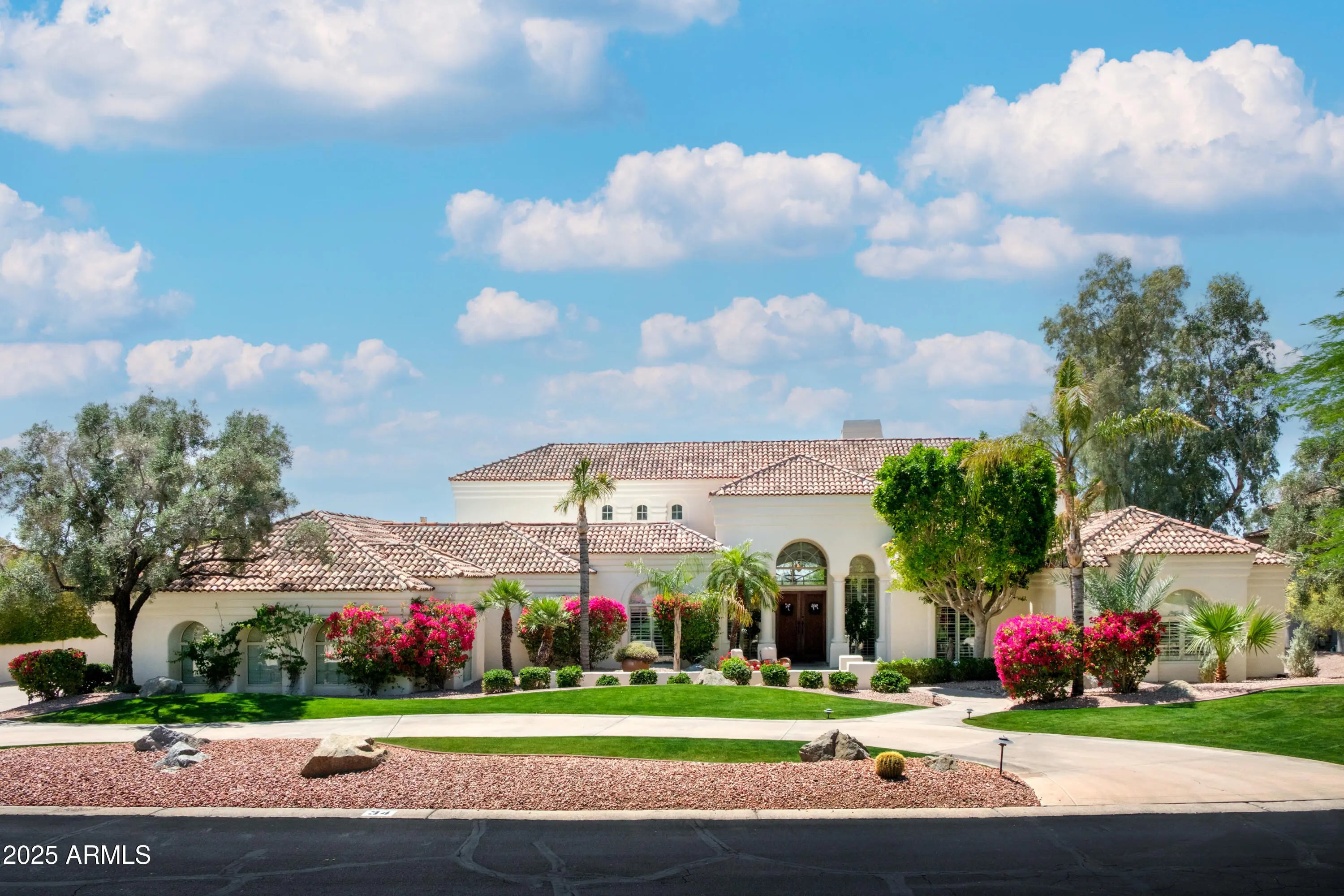 Photo of Listing #6860329