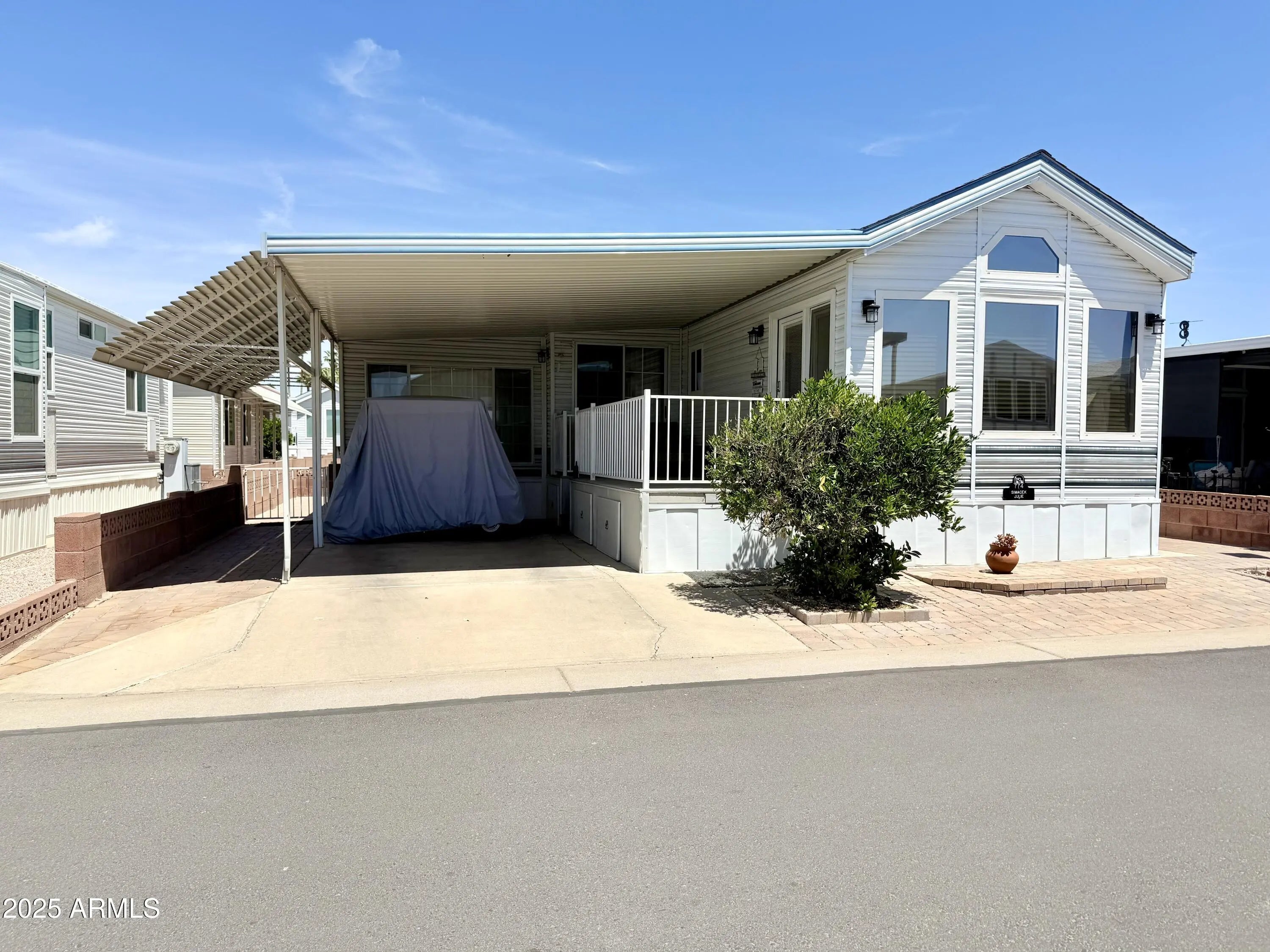 Photo of Listing #6859404