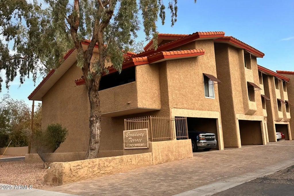 151 E Broadway Road (unit 103), Tempe