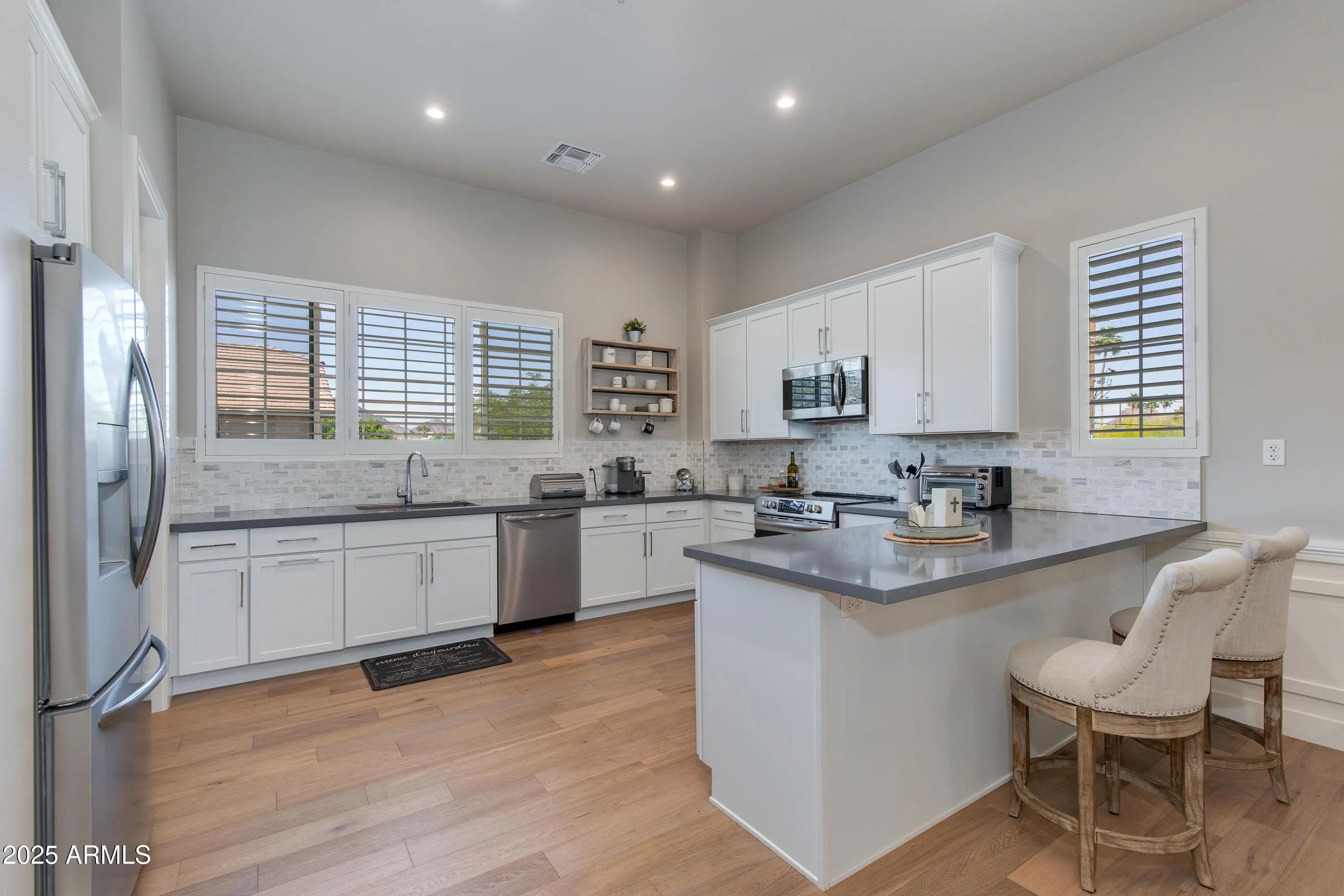 Photo of Listing #6861624