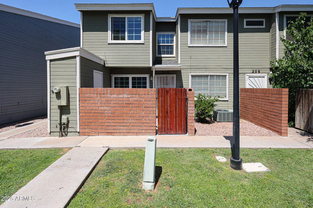 2301 E University Drive (unit 210), Mesa