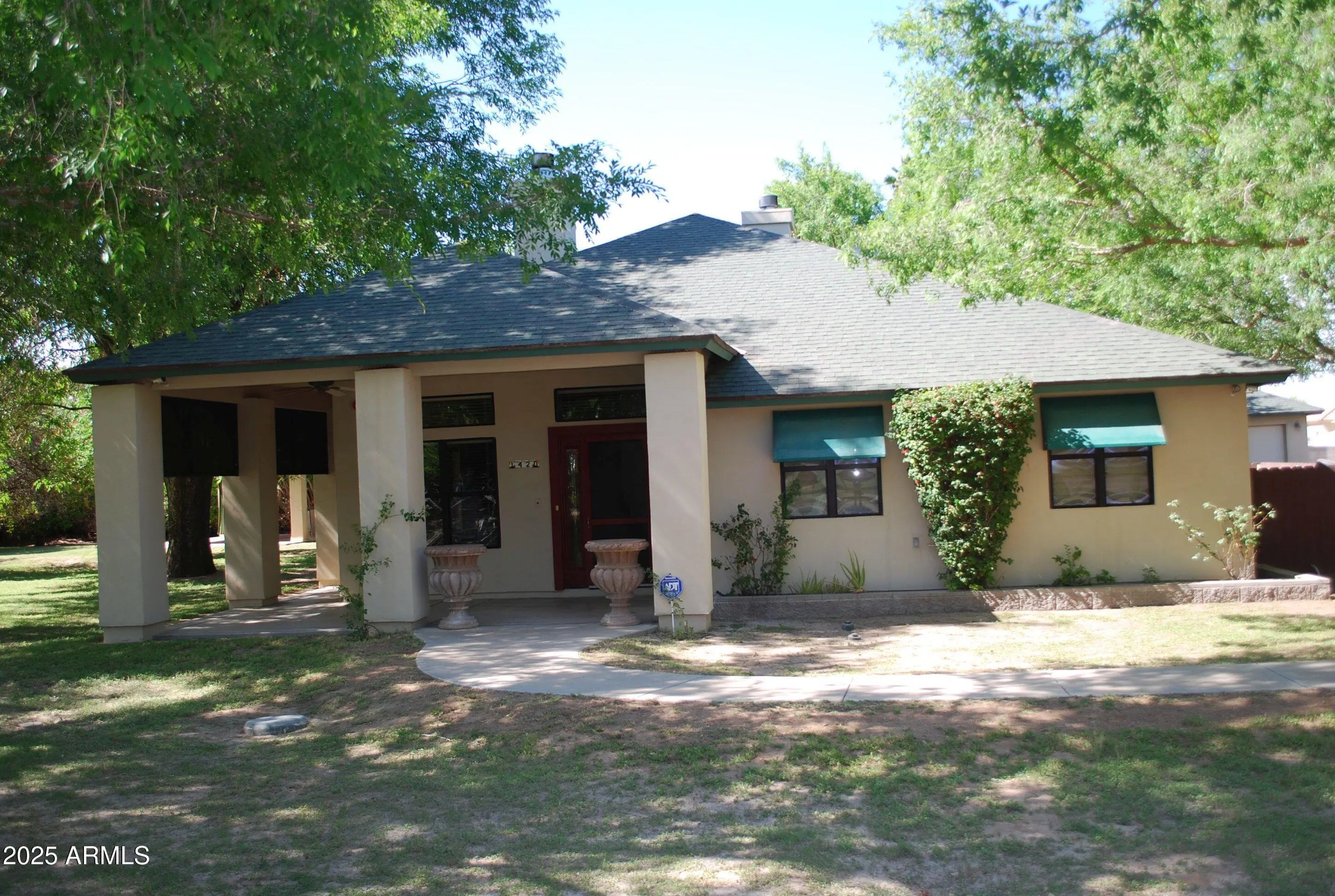 Photo of Listing #6861078