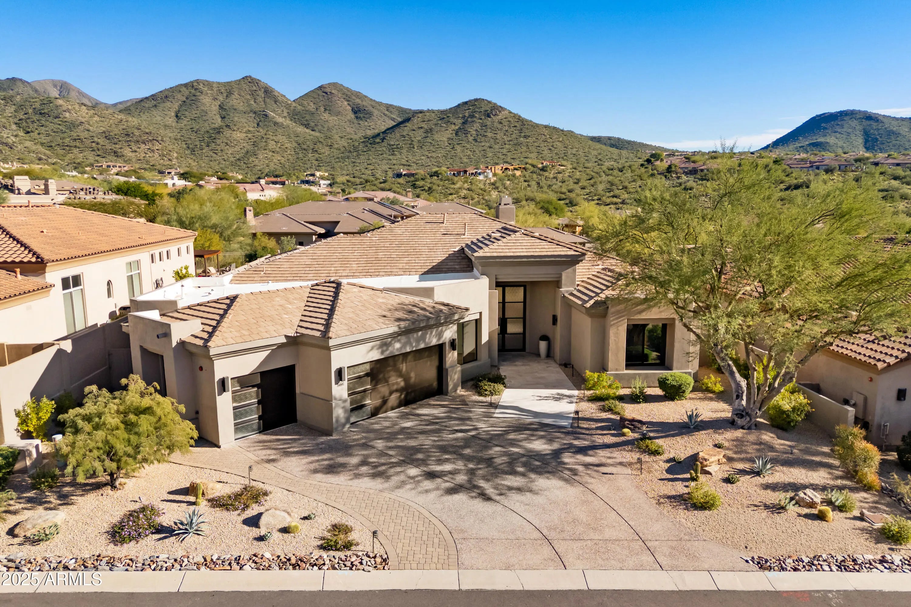 Photo of Listing #6883667