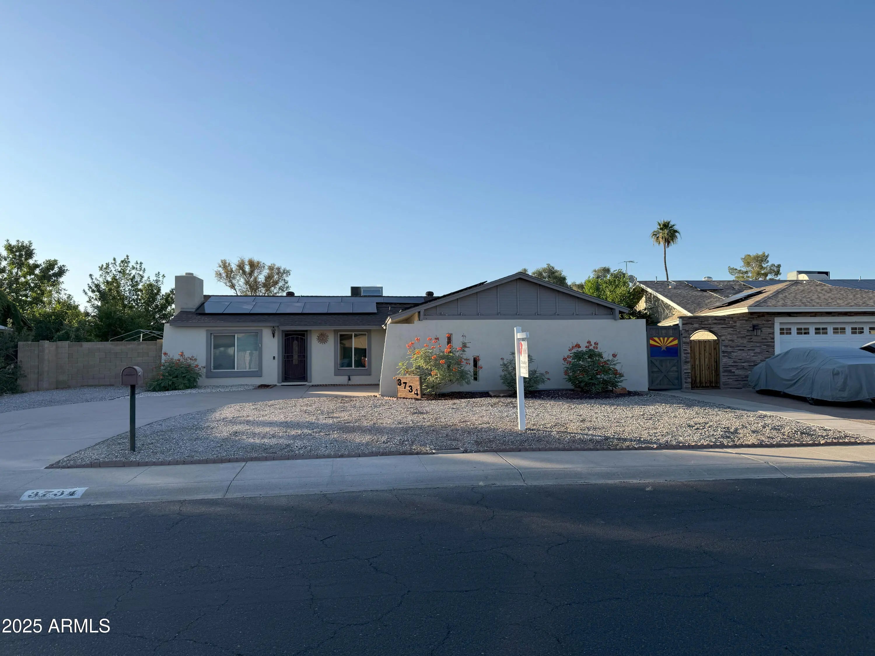 Photo of Listing #6878893