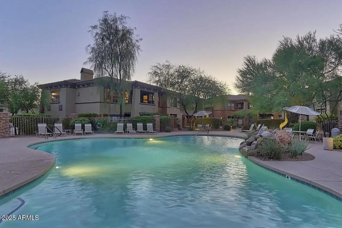 Photo of Listing #6863478