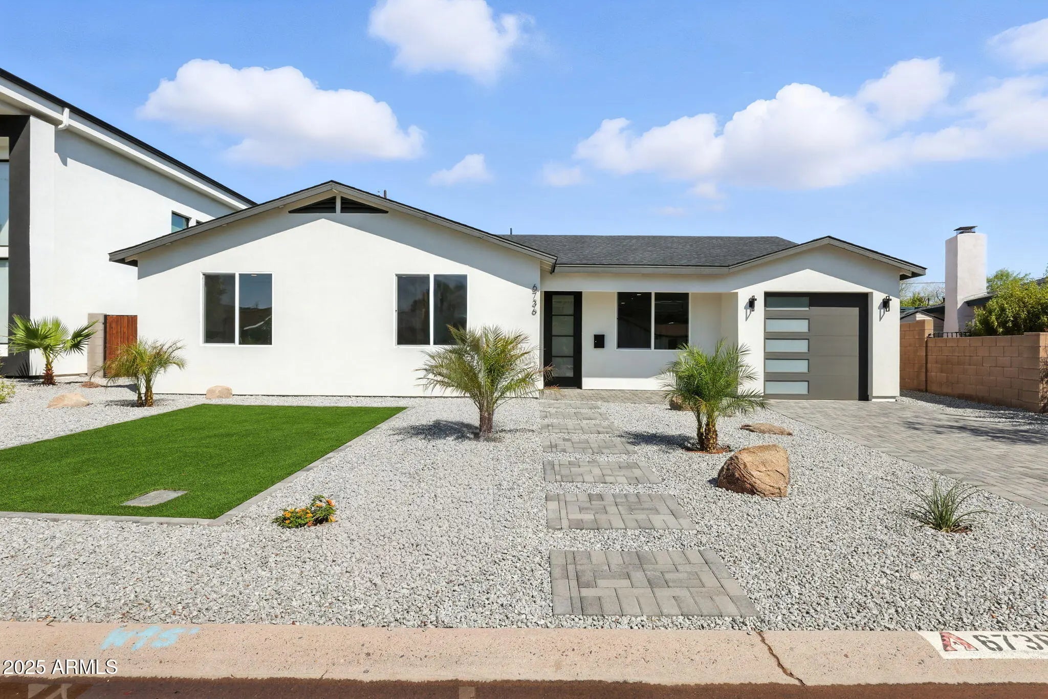 Photo of Listing #6861937