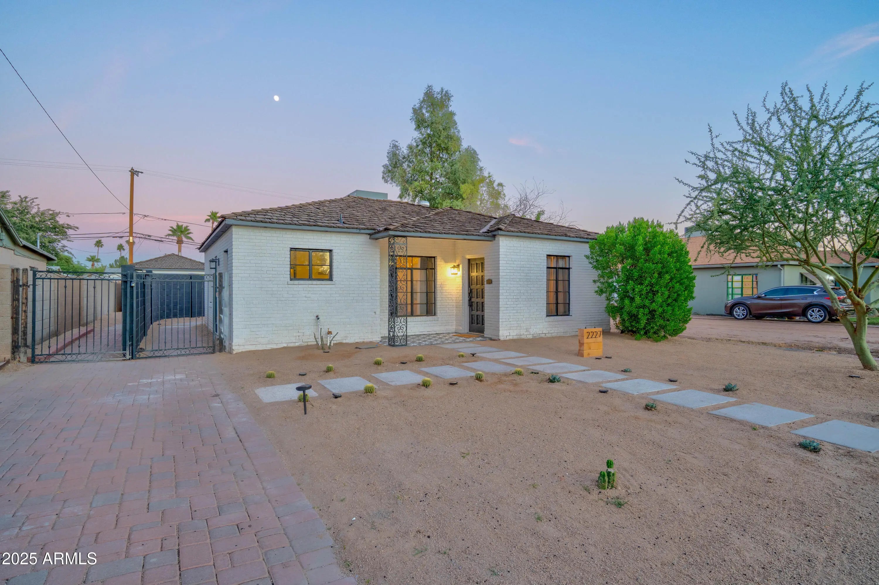 Photo of Listing #6863937