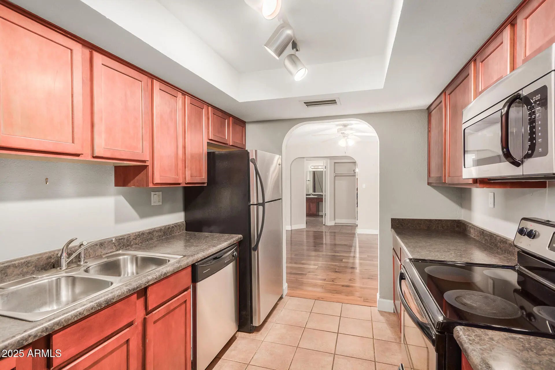 Photo of Listing #6862084