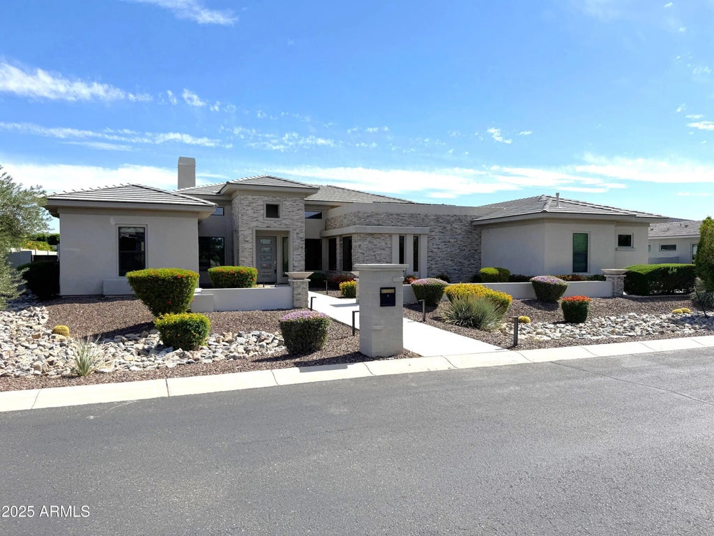 2735 E Kingbird Drive, Gilbert