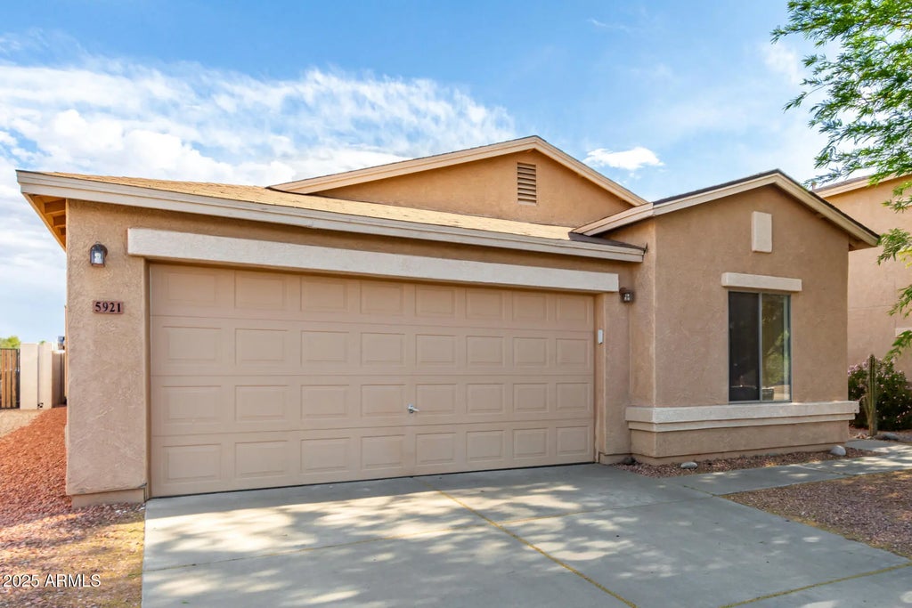 5921 E Flowing Spring Street, Florence