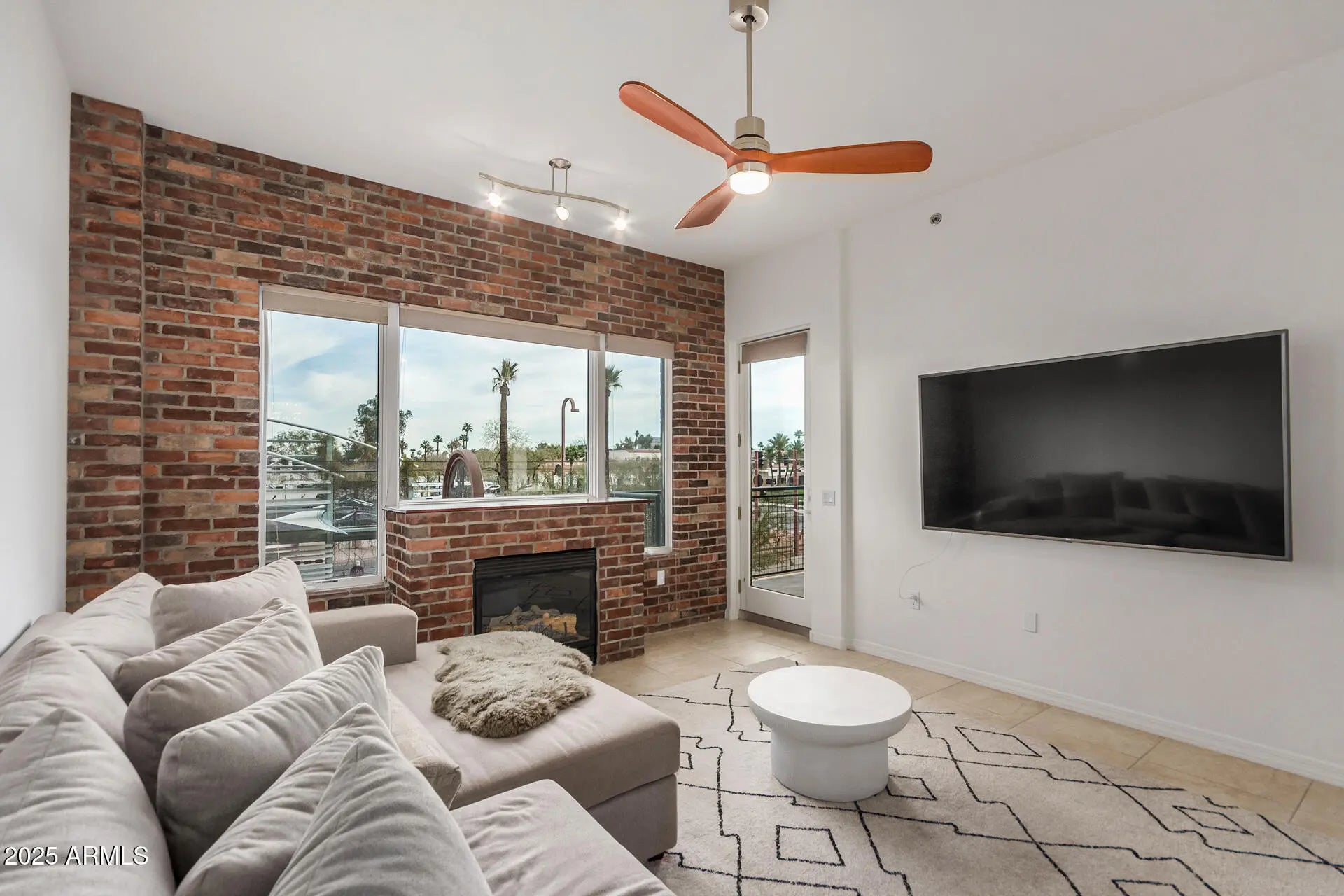 Photo of Listing #6864670