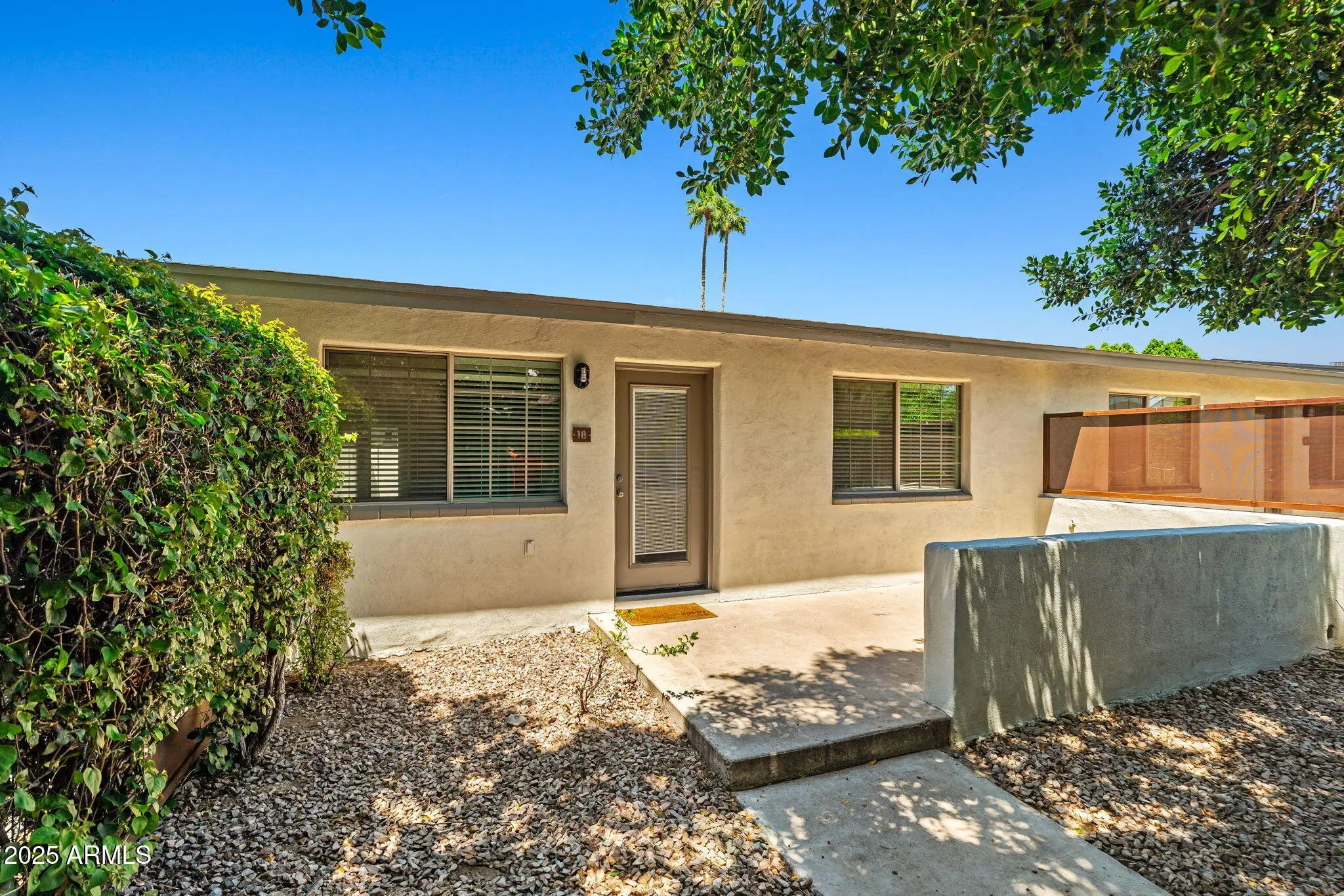 Photo of Listing #6866004