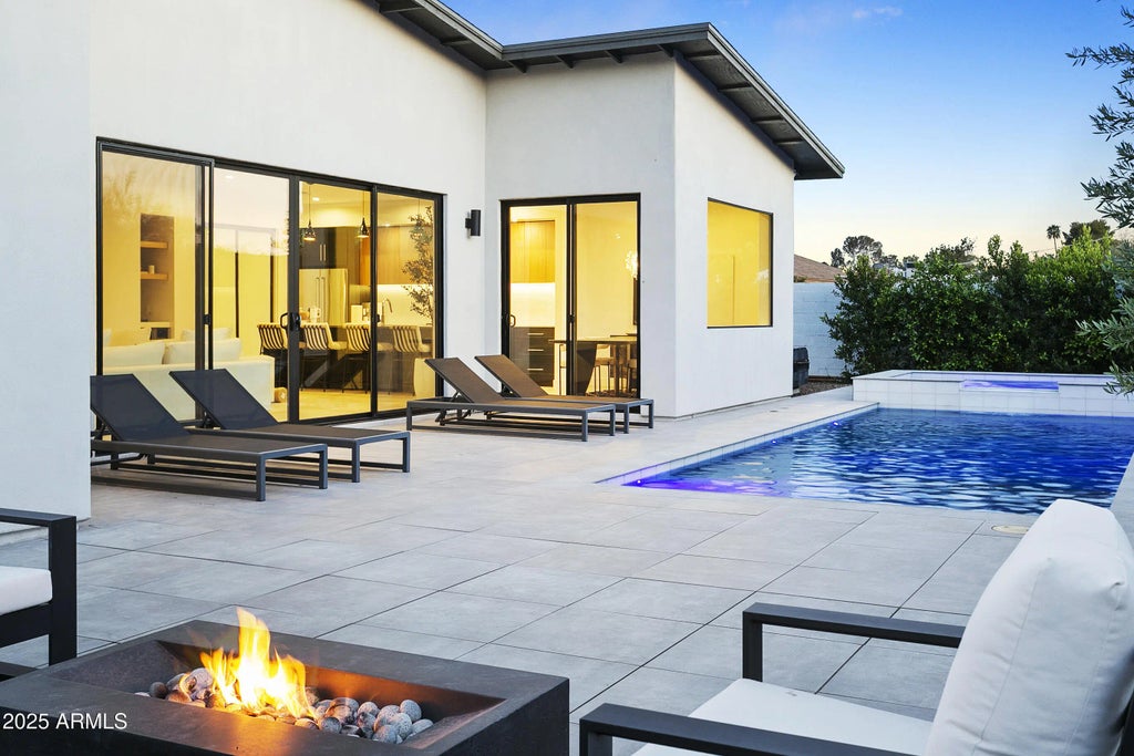 4002 N 33rd Place, Phoenix