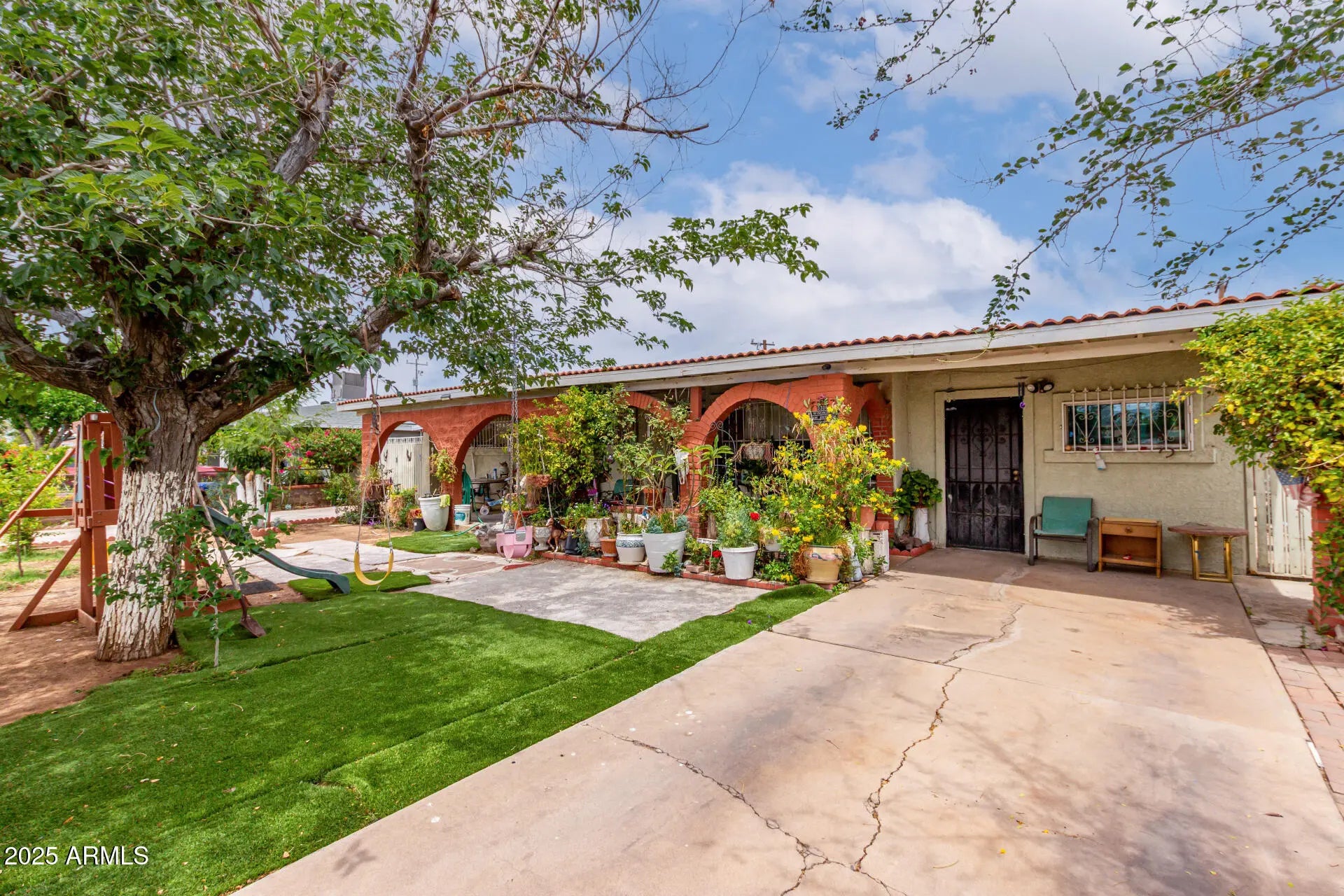 Photo of Listing #6866877