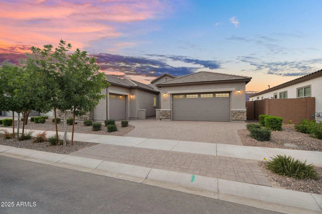 21934 E Lords Court, Queen Creek
