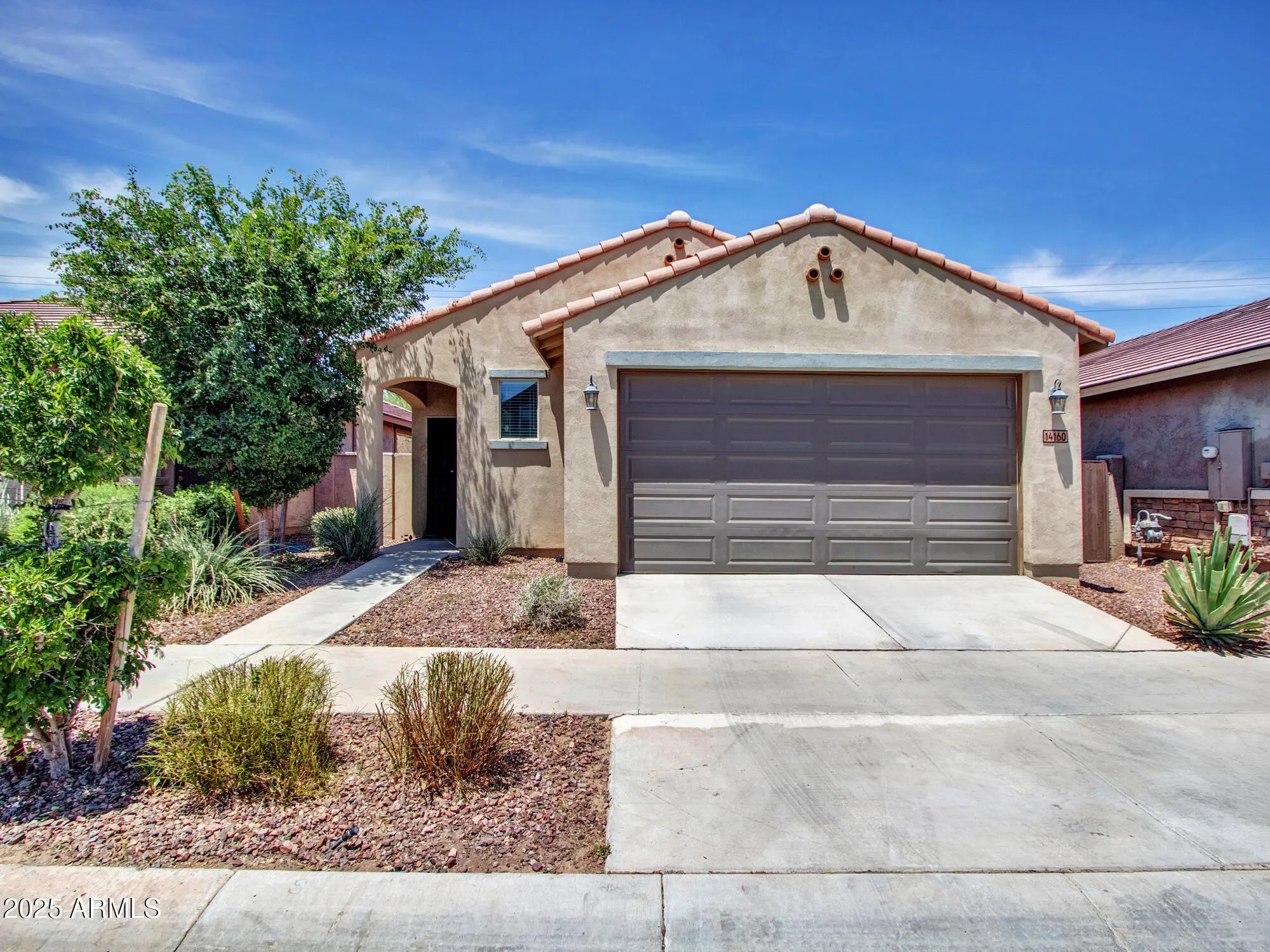 Photo of Listing #6867402