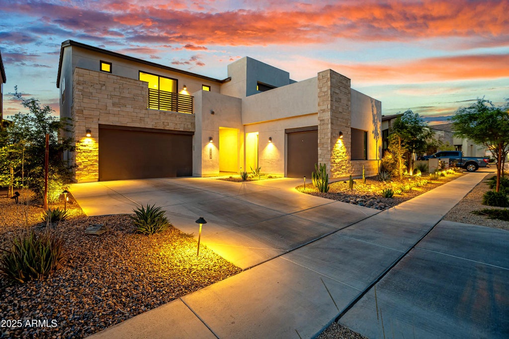 826 E Buist Avenue, Phoenix