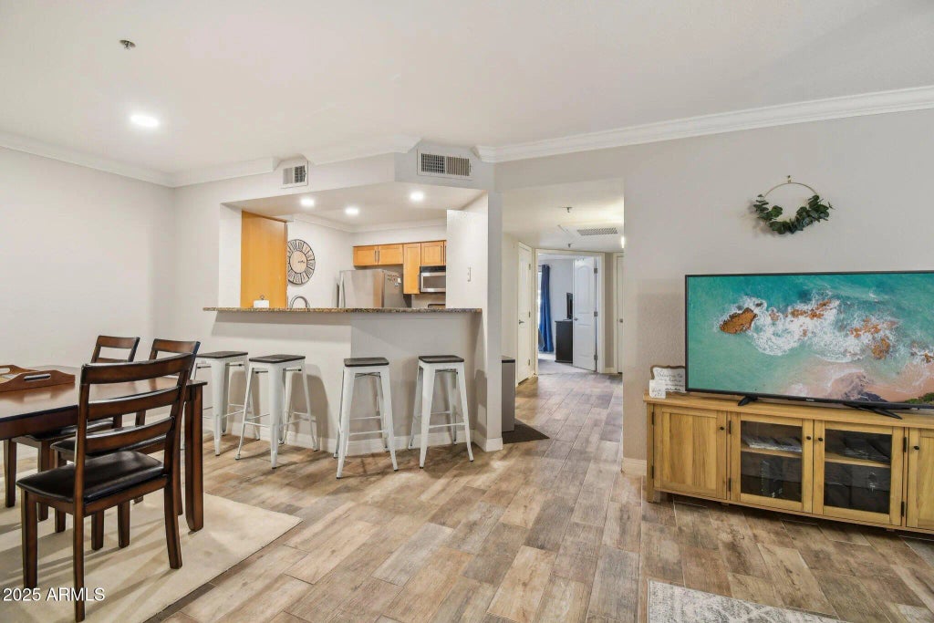 2025 E Campbell Avenue (unit 107), Phoenix