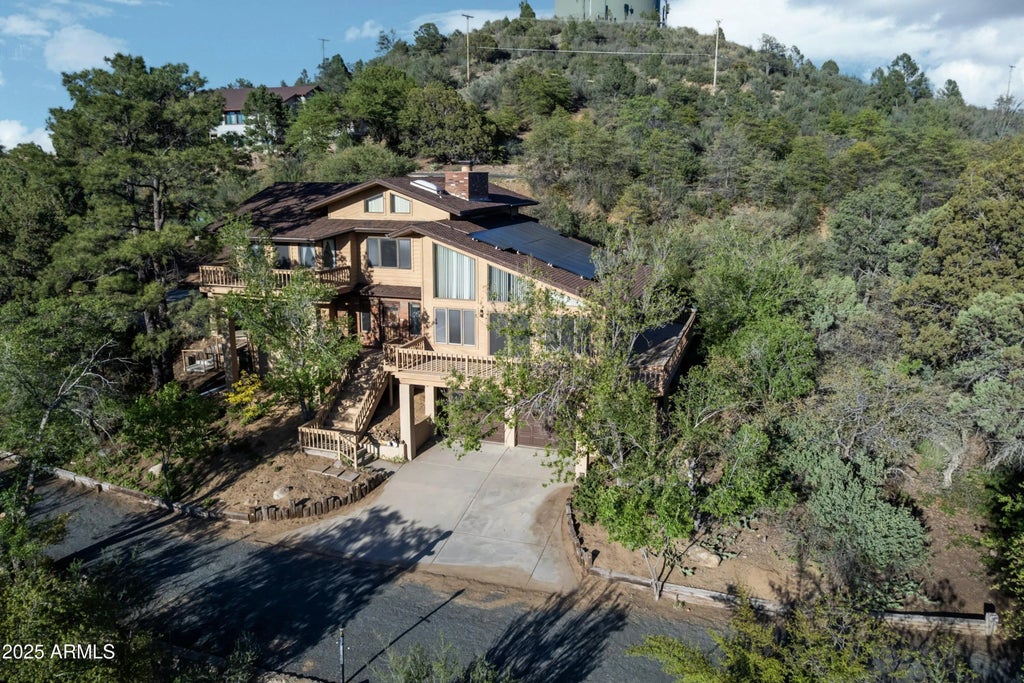 1104 Country Club Drive, Prescott