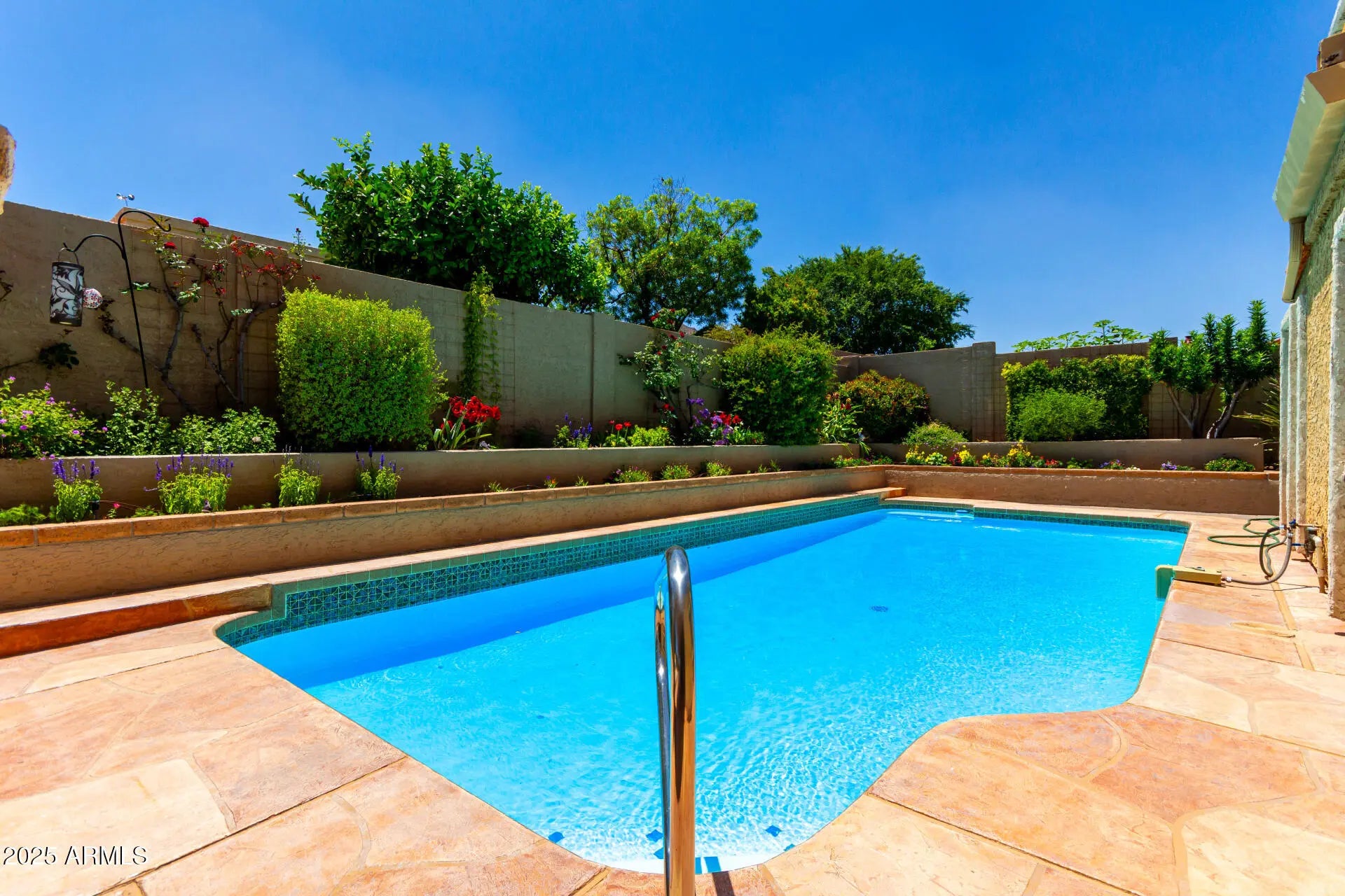 Photo of Listing #6884282