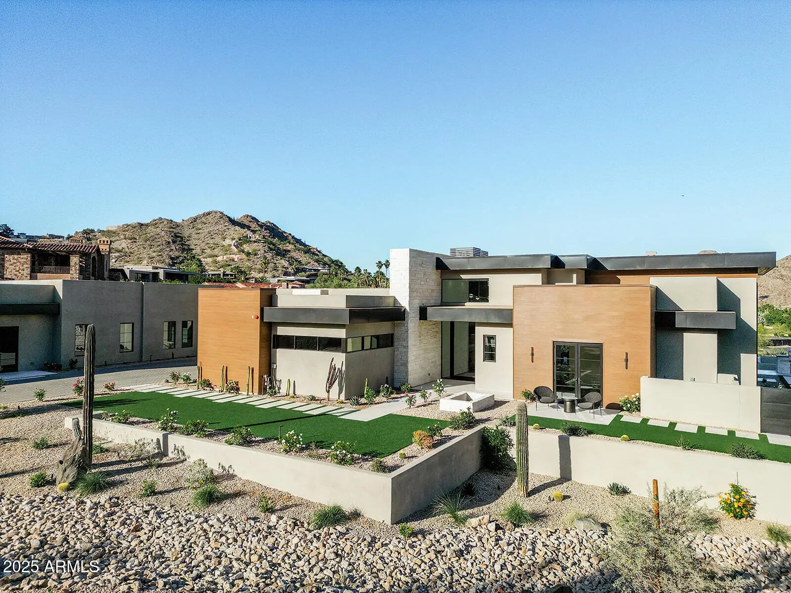 Photo of Listing #6867550