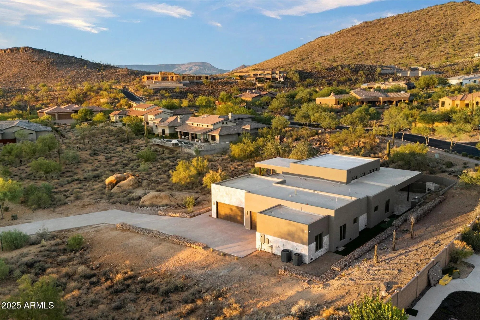 Photo of Listing #6866891