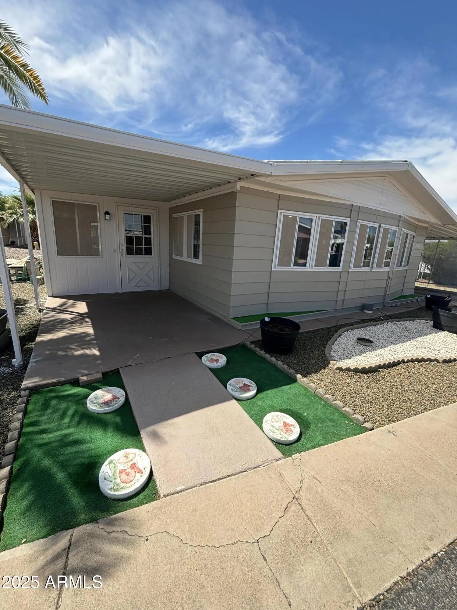 Photo of Listing #6867379