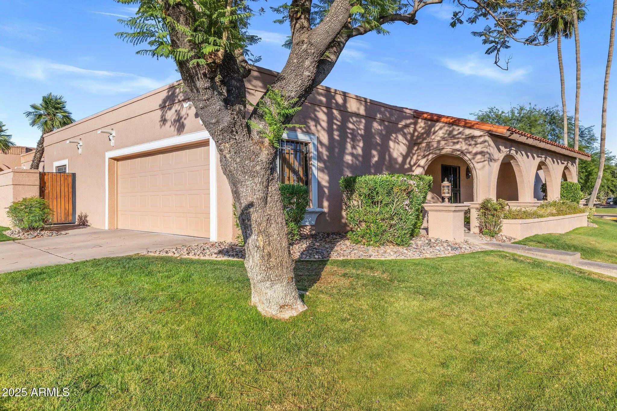 Photo of Listing #6867416