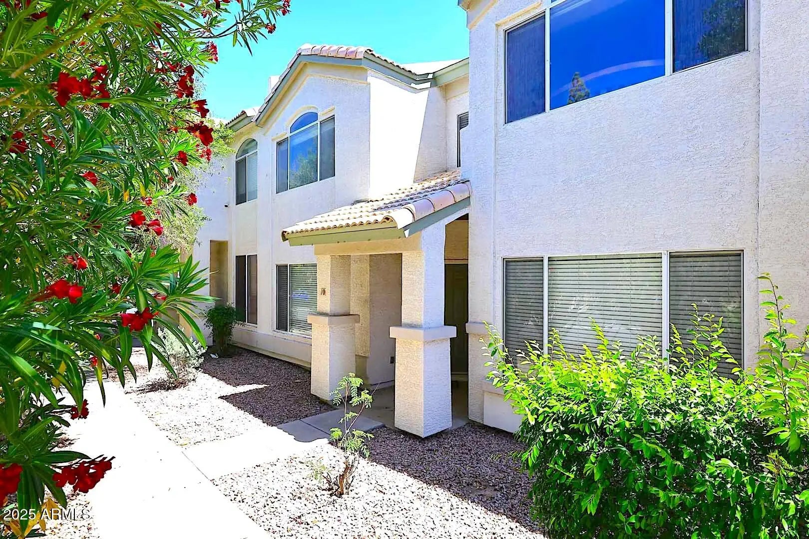 Photo of Listing #6867802