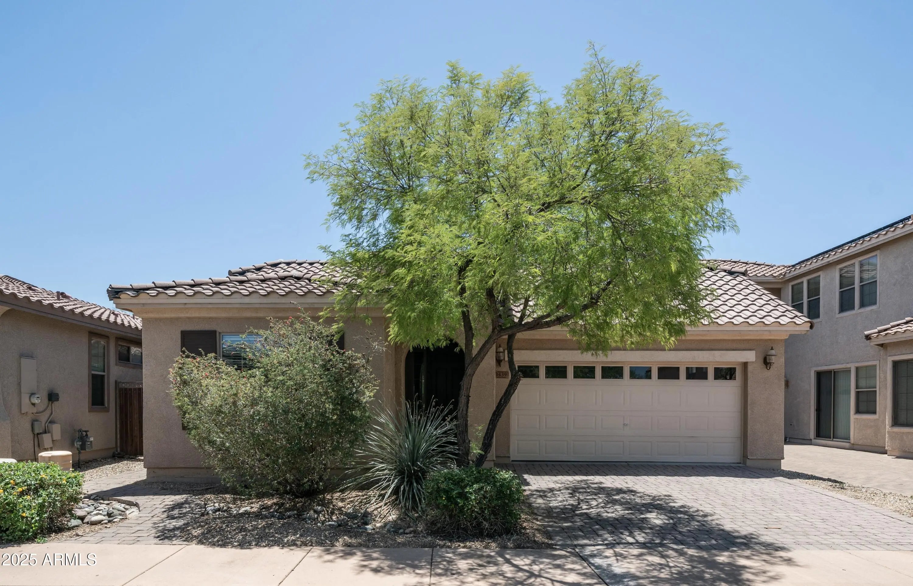 Photo of Listing #6869392