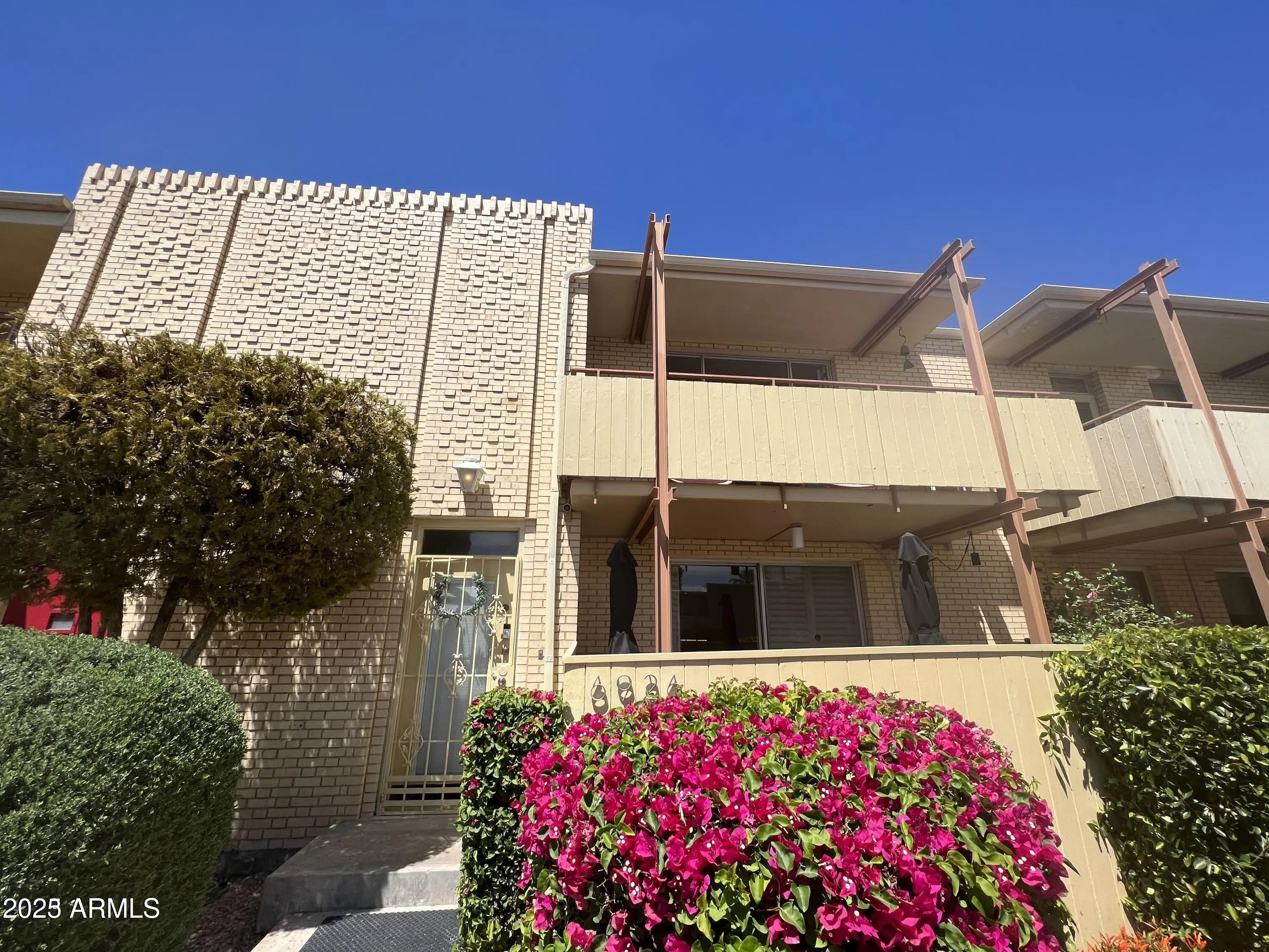 Photo of Listing #6891730