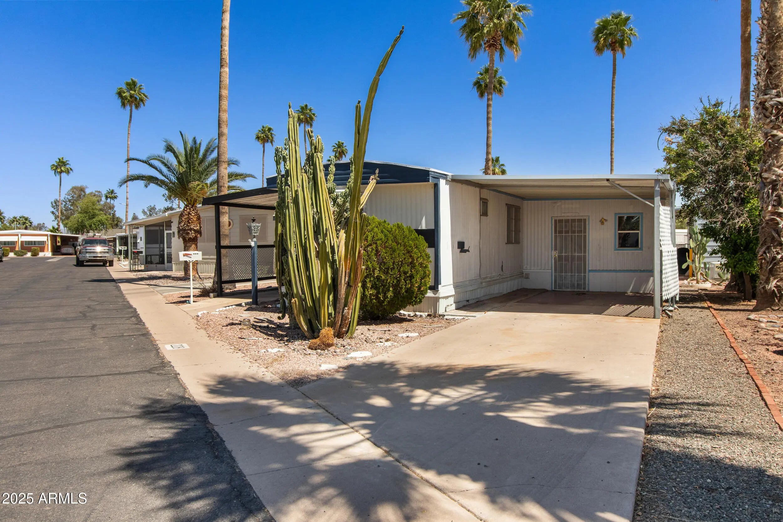 Photo of Listing #6868599