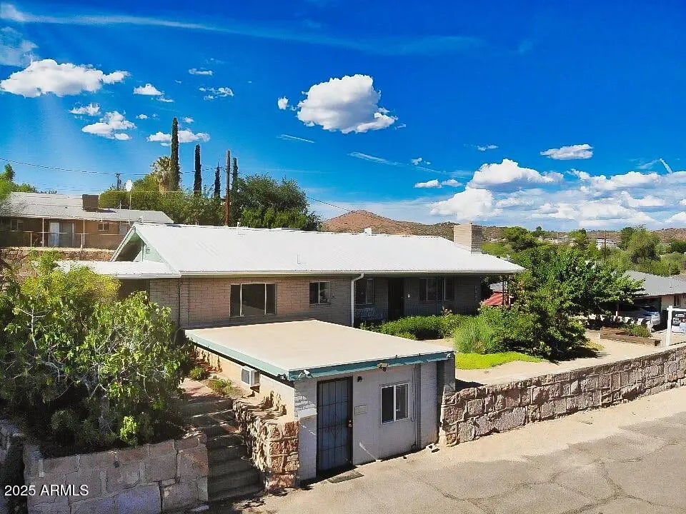 Photo of Listing #6888305