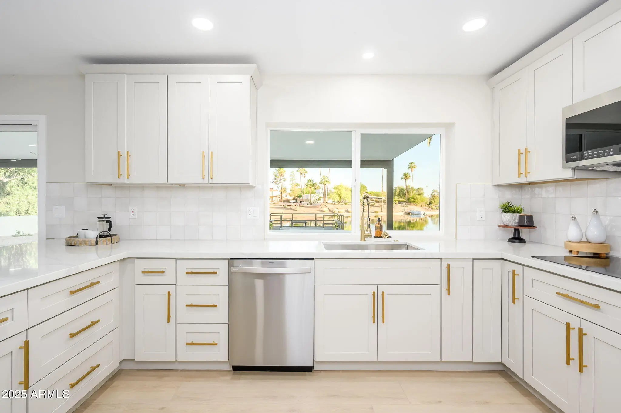 Photo of Listing #6879620