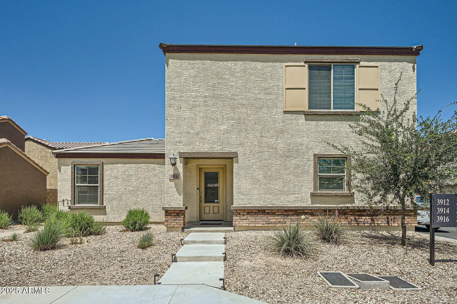 Photo of Listing #6883436