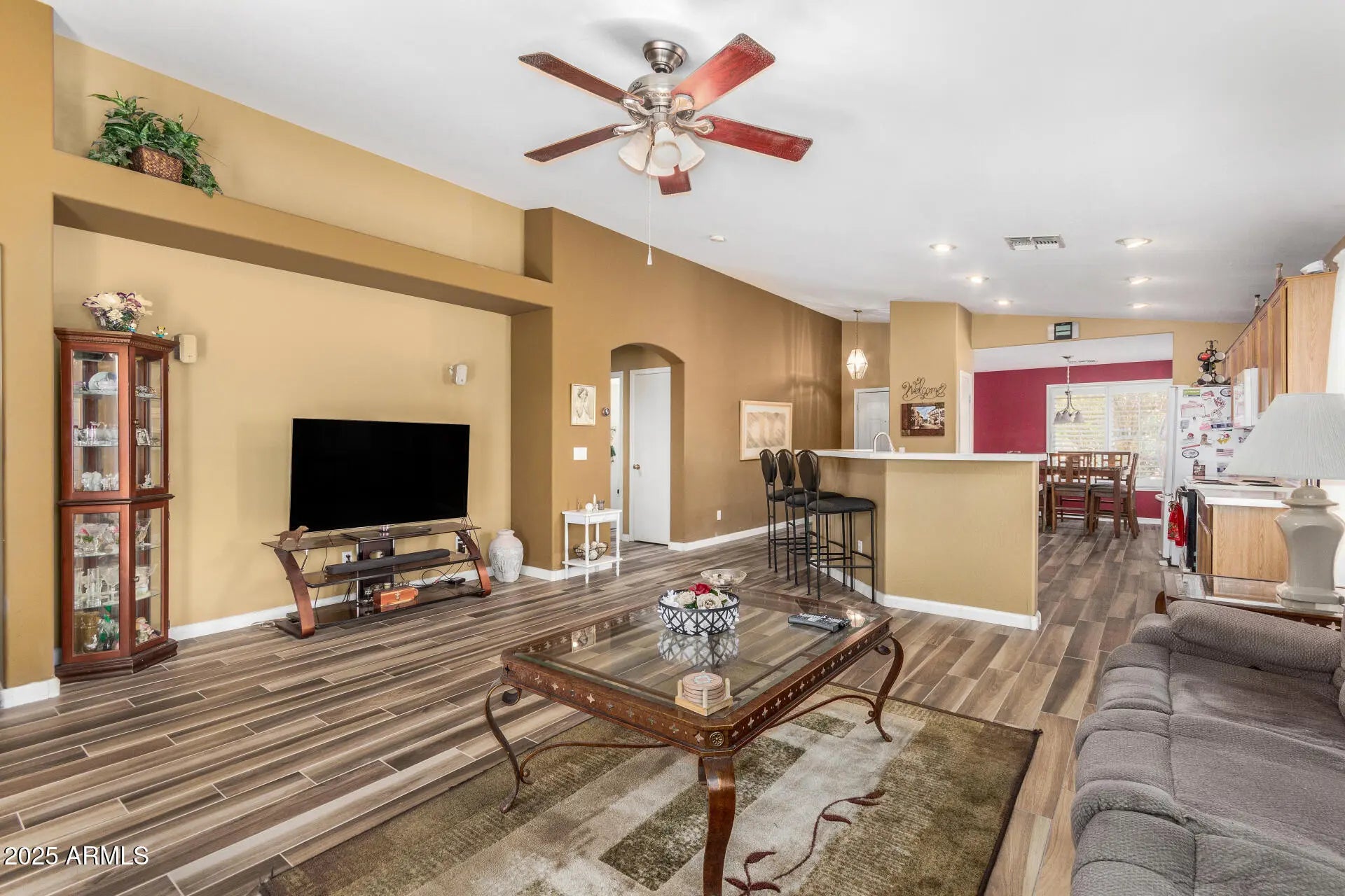 Photo of Listing #6871262